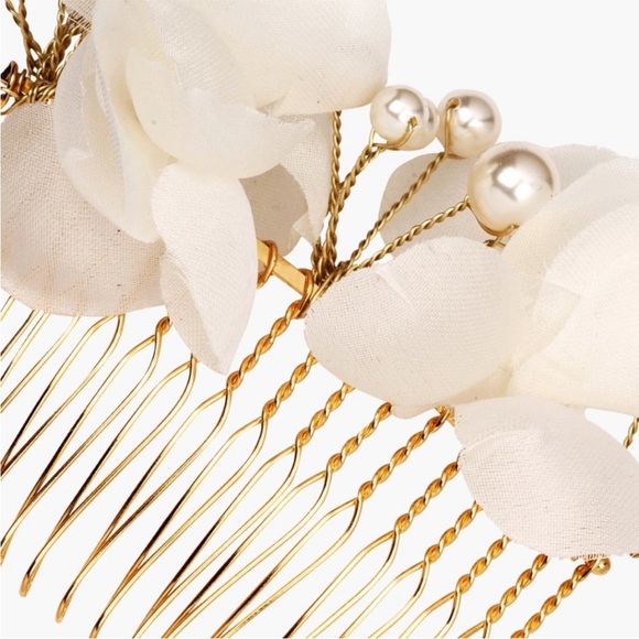Silk & Swarovski Pearl Bridal Comb - Picture 4 of 4